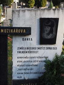 MUZIKÁŘOVÁ  Danuše